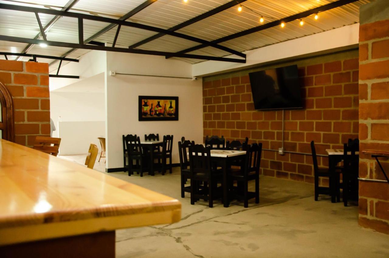 Casa Hotel Los Arboles 벨로 외부 사진