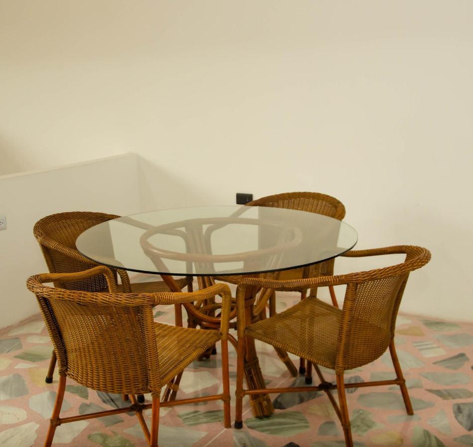 Casa Hotel Los Arboles 벨로 외부 사진
