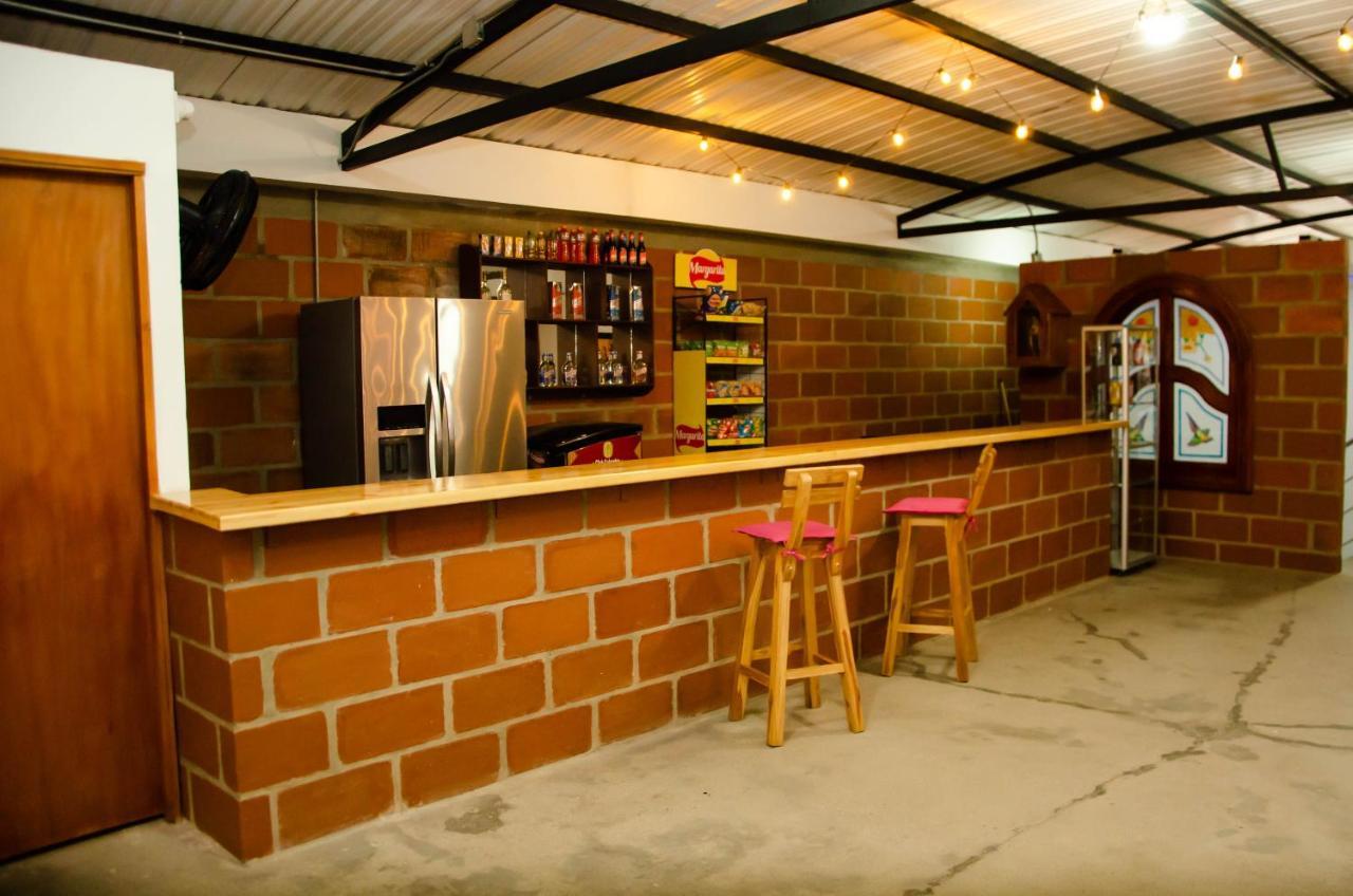 Casa Hotel Los Arboles 벨로 외부 사진